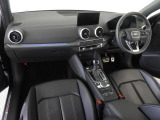 Audiのインテリアはエクステリア同様、優れたデザイン性とクオリティ、そして機能性を兼ね備えております。