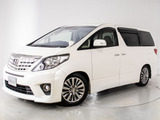 ★展示前点検実施★特殊な機材も用いて、前車点検を実施しております!