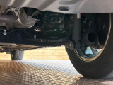 お車を安心してお乗りいただく為には、足回りの定期点検が欠かせません。サービスサポート(有償保証)では無料点検もご提供しており、安心のカーライフをお過ごしいただけるサポート体制が整っています。