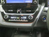 オートエアコン機能で、車内を自動的に、設定した温度に保ってくれます。
