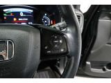 Hondaセンシングの機能のひとつ、アダプティブクルーズコントロール付!アクセルから足を離しても設定したスピードと前車との車間を保ち走行してくれます!車線維持もアシスト☆高速道路で疲労軽減ですね☆