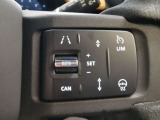 【アダプティブクルーズコントロール】前方車両を認識して自動で追従していくアダプティブクルーズコントロールが搭載されております。渋滞時などでも大変便利な機能になります。