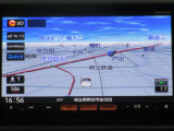 純正メモリーナビ付きで、目的地まで案内してくれるので、遠距離ドライブも安心です♪
