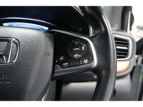 Hondaセンシングの機能のひとつ、アダプティブクルーズコントロール付!アクセルから足を離しても設定したスピードと前車との車間を保ち走行してくれます!車線維持もアシスト☆高速道路で疲労軽減ですね☆