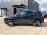 Jeep通はモデルコードで呼びます。Jeepには名前を変えずに進化してきたモデルはいくつもあります。その為、モデルはモデルコードによって呼び分けられています。