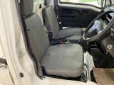 当店では、国家資格を持った整備スタッフがあなたのお車をしっかりサポート!!アフターメンテナンスもすべてお任せ下さい☆