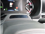 入庫時・販売時・納車前に、弊社基準の68項目に及ぶ点検整備を実施しております。
