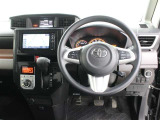 運転席廻りです。