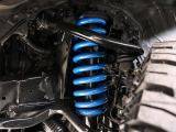 オリジナルコイルにて2インチリフトアップ施工♪