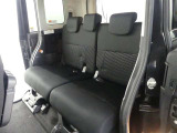 ゆとりある広々とした車内空間は、ドライブを始め買い物やレジャーなど、幅広く活躍します。一人でもみんなとでもお出かけを楽しみましょう!