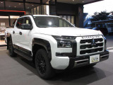 トライトン 2.4 GSR ディーゼル 4WD 