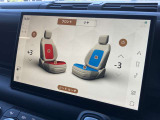 【シートヒーター&クーラー】前席では3段階で調節可能なシートヒーター&クーラーが装備されております。