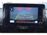 バックガイドモニターで、後方を確認しながら安心して駐車することができます。運転初心者も熟練者も必須の機能ですよ!