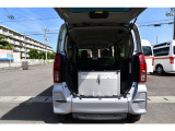 私たちは福祉車両の専門家です。数多くの実績から様々なアドバイスが得意です。詳しくは当社ホームページにて。「坂出自動車」で検索して下さい。