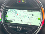 ●純正ナビ:一体感のあるナビは、高級感ある車内を演出してくれます。オーディオ機能も充実しておりますので、運転もより楽しめます♪