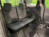 3列目シートはもちろん状態良好☆大人でもゆったりと座って頂けますので、大人数でのお出かけもラクラクです♪ご家族で、気の知れた仲間で、ドライブに行くのが楽しみですね♪