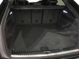 Audi専任メカニックとは・・ドイツ本国のAudi AGが認定する資格を有してます。さまざまなテクニカルトレーニング、高度な訓練・教育を受けた者が精密な点検を実施します。