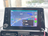 ●Apple Car Play:スマホとの有線接続で、ナビ・オーディオ再生などスマホのアプリ機能が画面でも使える便利機能です!