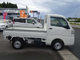 当社の在庫は、お客様に快適にお乗り頂ける様、次の車検も取って頂ける様、納車整備に力をいれ、期待以上のモノをお届けできるように、日々努力しております!