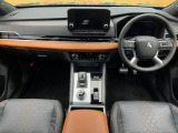 アウトランダー PHEV 2.4 P 4WD 