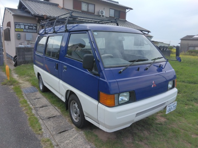 デリカバン  2500cc ディーゼル ターボ 軽油 ハシゴ付き