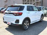 【届出(登録)済未使用車とは】自動車の分類では「新車」「中古車」この2種類しかありません。走行距離が100km未満かつ初度登録または初度届出された車両を「届出(登録)済未使用車」と呼んでいます。