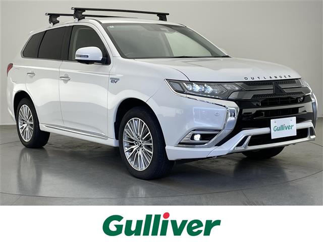 アウトランダーPHEV2.4 G プラスパッケージ 4WD4WD ワンオーナー