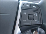 ボルボに精通した整備士が、車両の状態について最大91項目に及ぶチェック基準で厳密な点検整備を実施します。また基本的な消耗部品7品目は無条件で新品交換します。納車時には点検整備記録簿をお渡しします。