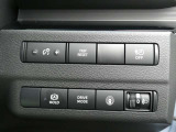 自動(被害軽減)ブレーキ、踏み間違い衝突防止アシスト、車線逸脱防止支援システム、横滑り防止装置などのセーフティ機能が充実してます。