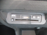 ETC車載器のお写真です。高速道路など、有料道路を通過する際には大変便利な装備ですね♪