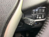 【クルーズコントロール】高速道路もラクラク走行。アクセルを離しても一定速度で走行ができ、長距離運転時の負担を軽減!加速・減速も簡単なスイッチ操作で調整できます。