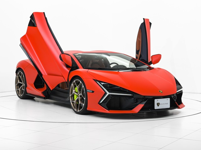 レヴエルト6.5 4WD