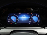 デジタルメータークラスター【Digital Cockpit Pro】付き車両。メーター内にナビゲーションが表示されます。
