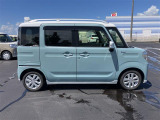 当社は輸入車・国産車の正規ディーラーも運営しており、指定整備工場・認証工場を取得しております。納車前、納車後の点検・車検もお任せください!