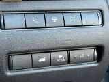 【パワーバックドア】スマートキーや運転席のボタンを押すだけでリアゲートが自動で開閉します!荷物を持っている時や、高い位置にあるバックドアを閉める際に便利な機能です。