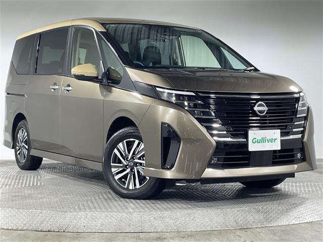 セレナ1.4 e-4ORCE ハイウェイスターV 4WD4WD 修復歴無し