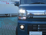 LEDヘッドライトで夜間も安心です。