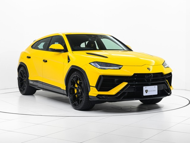 ウルスペルフォルマンテ 4WD