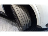メルセデスの認定中古車「サーティファイドカー」では、万一お車が故障した場合も、ご購入後1年間もしくは2年間※は走行距離にかかわらずメルセデス・ベンツ正規サービスネットワークで無料修理いたします