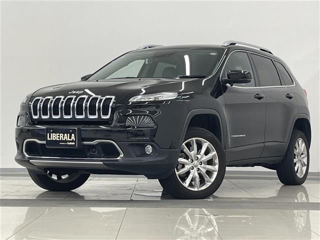チェロキー リミテッド 4WD 本革シート