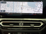iDriveHDDナビゲーションになります。操作はコントローラーとタッチパネルにて操作いただけます。