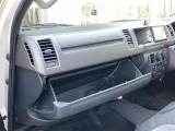 店舗にて現車の確認もいただけますので、お電話で在庫のご確認の上、是非ガリバー黒部店までご来店くださいませ!!!