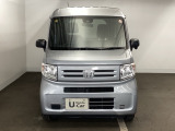お客様に安全で快適なカーライフをお送りいただくために、中古車にも高いレベルの品質基準を設け、その基準に従って、全ての中古車について納車前整備を実施しています。
