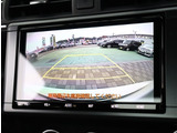 お車選びをお楽しみ頂けるよう、在庫車の展示スペースを十分に確保しております。