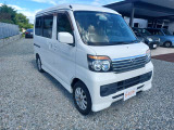 自社作業によるボディ-全体磨き済み。車内クリ-ニング済みです。皆様より好評いただいております!