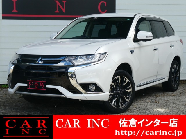 アウトランダーPHEV 2.0 G ナビパッケージ 4WD レーダークルコン 衝突軽減 AC100V レー
