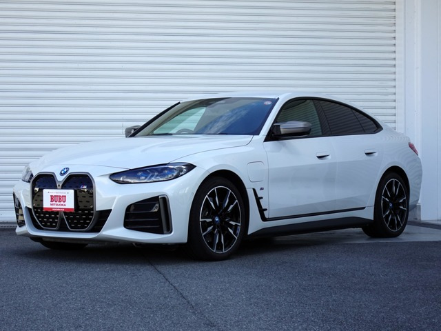 i4 M50 4WD 