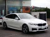 BMW在庫保有台数常時100台以上!ご来店の際はBMW本店(厚木市下荻野140-1)にご来店ください!弊社自慢の全天候型ショールーム!BMW在庫保有台数常時100台以上ございます!