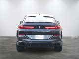 X6  M60i xドライブ 4WD