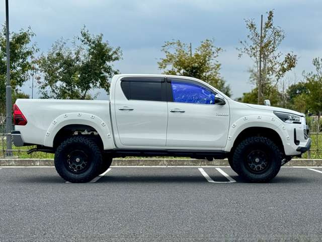 トヨタ ハイラックス 2.4 Z ディーゼル 4WD 後期型 ワンオ-ナ- 禁煙